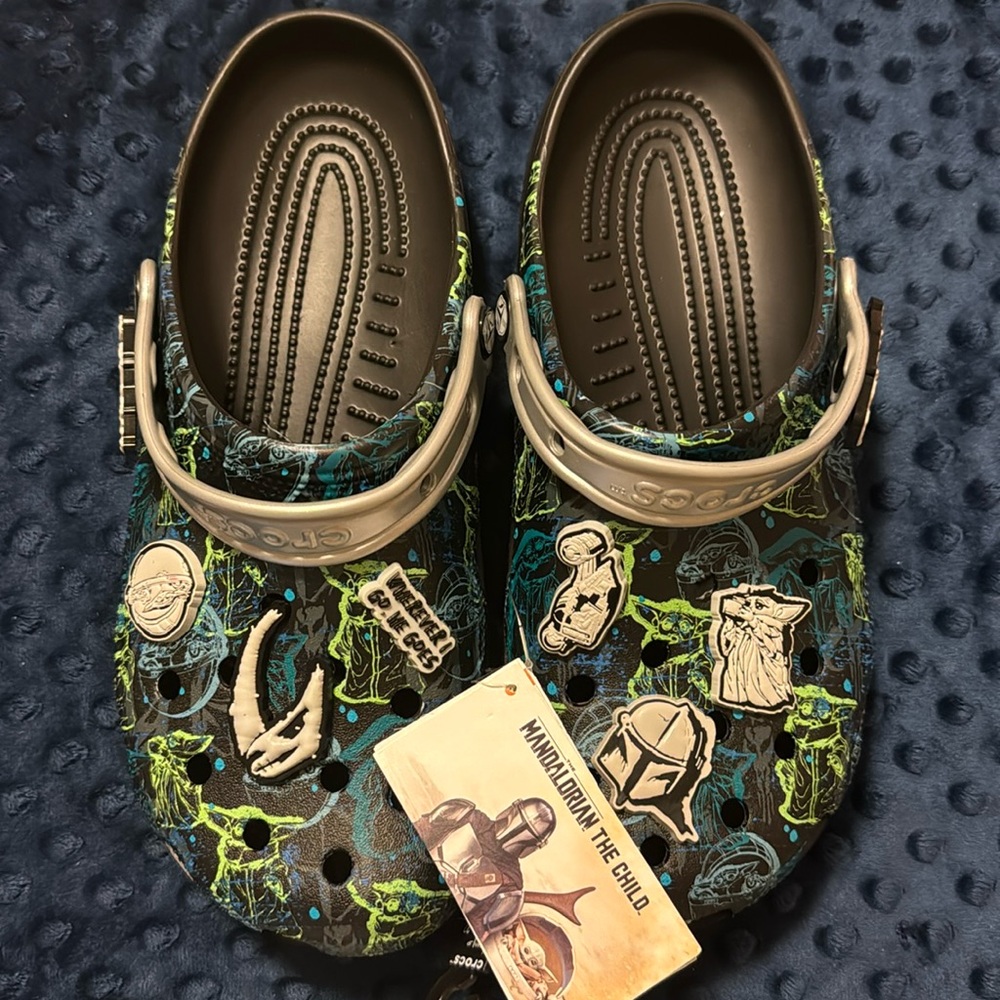 NWT Mandalorian The Child Crocs with Jibbitz